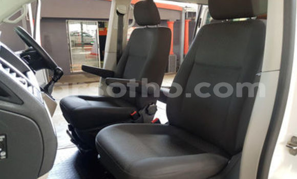 اشتري مستعمل Volkswagen Karmann-Ghia White سيارة في Maseru في Maseru اشتري مستعمل Volkswagen Karmann-Ghia White سيارة في Maseru في Maseru