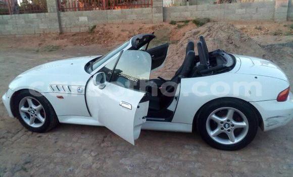 Sayi Na hannu BMW Z3 White Mota in Maseru a Maseru Sayi Na hannu BMW Z3 White Mota in Maseru a Maseru