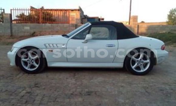 Sayi Na hannu BMW Z3 White Mota in Maseru a Maseru Sayi Na hannu BMW Z3 White Mota in Maseru a Maseru