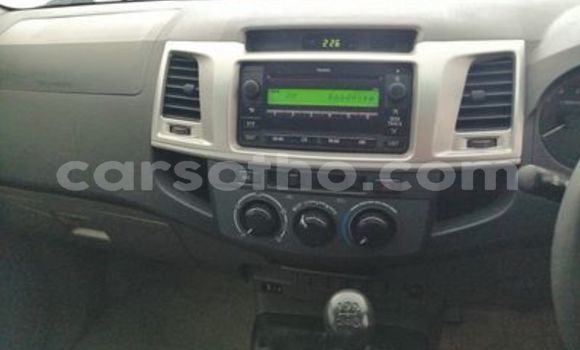 اشتري مستعمل Toyota Hilux White سيارة في Maseru في Maseru اشتري مستعمل Toyota Hilux White سيارة في Maseru في Maseru