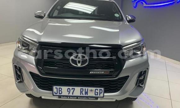 Sayi Na hannu Toyota Hilux Silver Mota in Maseru a Maseru Sayi Na hannu Toyota Hilux Silver Mota in Maseru a Maseru