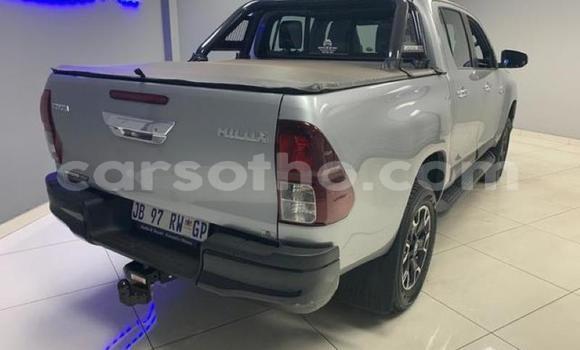 Sayi Na hannu Toyota Hilux Silver Mota in Maseru a Maseru Sayi Na hannu Toyota Hilux Silver Mota in Maseru a Maseru