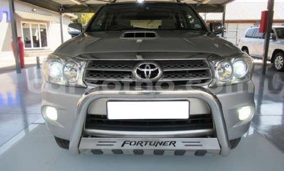 Acheter Occasion Voiture Toyota Fortuner Gris à Maseru, Maseru Acheter Occasion Voiture Toyota Fortuner Gris à Maseru, Maseru