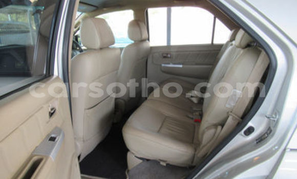 Acheter Occasion Voiture Toyota Fortuner Gris à Maseru, Maseru Acheter Occasion Voiture Toyota Fortuner Gris à Maseru, Maseru