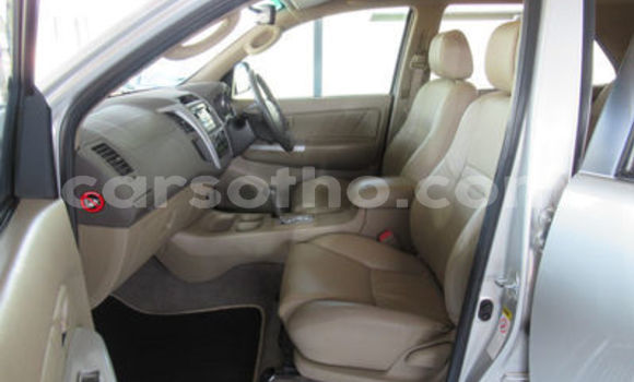 Acheter Occasion Voiture Toyota Fortuner Gris à Maseru, Maseru Acheter Occasion Voiture Toyota Fortuner Gris à Maseru, Maseru