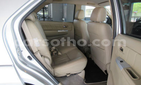Acheter Occasion Voiture Toyota Fortuner Gris à Maseru, Maseru Acheter Occasion Voiture Toyota Fortuner Gris à Maseru, Maseru