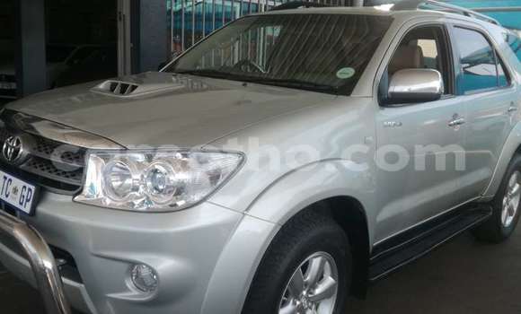 Buy Used Toyota Fortuner Silver Car in Maseru in Maseru Buy Used Toyota Fortuner Silver Car in Maseru in Maseru