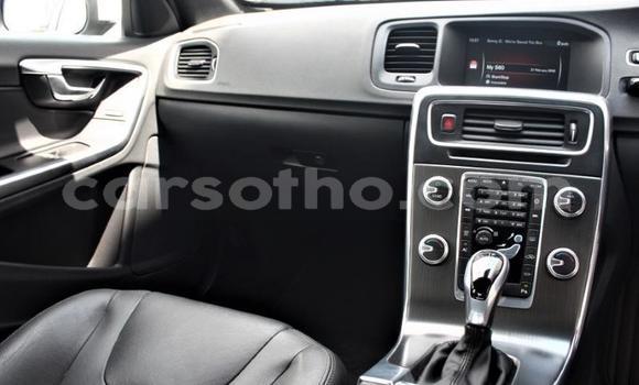 Acheter Occasion Voiture Volvo S60 Blanc à Maseru, Maseru Acheter Occasion Voiture Volvo S60 Blanc à Maseru, Maseru