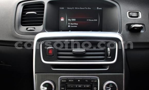 Acheter Occasion Voiture Volvo S60 Blanc à Maseru, Maseru Acheter Occasion Voiture Volvo S60 Blanc à Maseru, Maseru