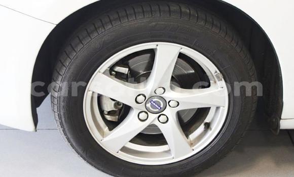 Acheter Occasion Voiture Volvo S60 Blanc à Maseru, Maseru Acheter Occasion Voiture Volvo S60 Blanc à Maseru, Maseru