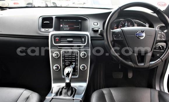 Acheter Occasion Voiture Volvo S60 Blanc à Maseru, Maseru Acheter Occasion Voiture Volvo S60 Blanc à Maseru, Maseru