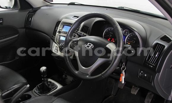 Acheter Occasion Voiture Hyundai i30 Bleu à Maseru, Maseru Acheter Occasion Voiture Hyundai i30 Bleu à Maseru, Maseru