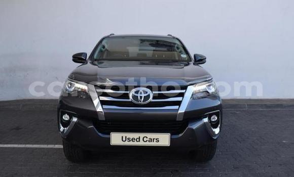 اشتري مستعمل Toyota Fortuner Silver سيارة في Maseru في Maseru اشتري مستعمل Toyota Fortuner Silver سيارة في Maseru في Maseru