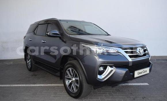 اشتري مستعمل Toyota Fortuner Silver سيارة في Maseru في Maseru اشتري مستعمل Toyota Fortuner Silver سيارة في Maseru في Maseru