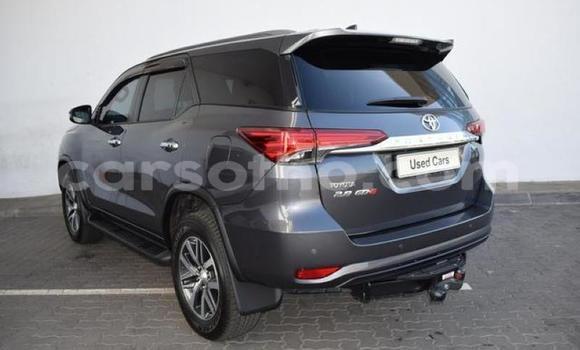 اشتري مستعمل Toyota Fortuner Silver سيارة في Maseru في Maseru اشتري مستعمل Toyota Fortuner Silver سيارة في Maseru في Maseru