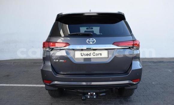اشتري مستعمل Toyota Fortuner Silver سيارة في Maseru في Maseru اشتري مستعمل Toyota Fortuner Silver سيارة في Maseru في Maseru