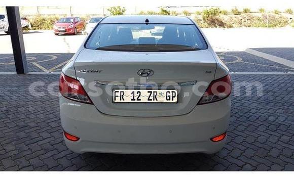 Buy Used Hyundai Accent White Car in Maseru in Maseru Buy Used Hyundai Accent White Car in Maseru in Maseru