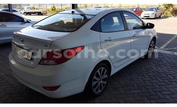 Buy Used Hyundai Accent White Car in Maseru in Maseru Buy Used Hyundai Accent White Car in Maseru in Maseru