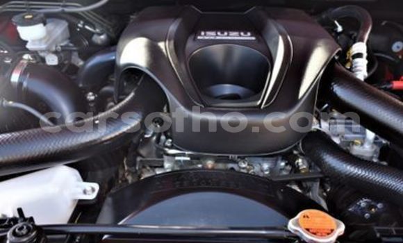 Acheter Occasion Voiture Isuzu KB Rouge à Maseru, Maseru Acheter Occasion Voiture Isuzu KB Rouge à Maseru, Maseru