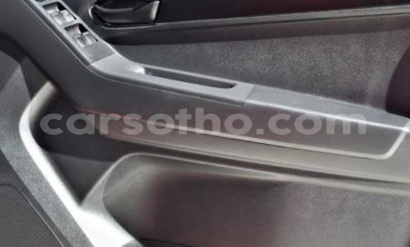 Acheter Occasion Voiture Isuzu KB Rouge à Maseru, Maseru Acheter Occasion Voiture Isuzu KB Rouge à Maseru, Maseru