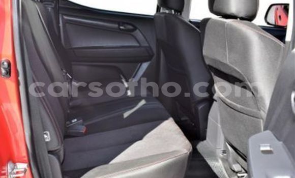 Acheter Occasion Voiture Isuzu KB Rouge à Maseru, Maseru Acheter Occasion Voiture Isuzu KB Rouge à Maseru, Maseru