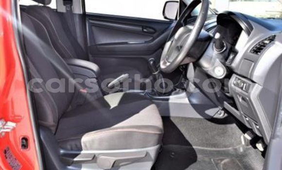 Acheter Occasion Voiture Isuzu KB Rouge à Maseru, Maseru Acheter Occasion Voiture Isuzu KB Rouge à Maseru, Maseru