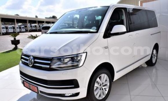 Acheter Occasion Voiture Volkswagen Karmann-Ghia Blanc à Maseru, Maseru Acheter Occasion Voiture Volkswagen Karmann-Ghia Blanc à Maseru, Maseru