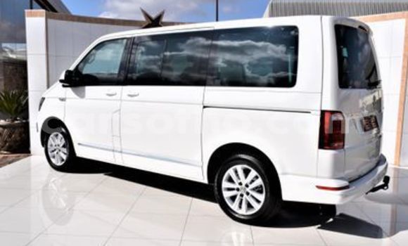 Acheter Occasion Voiture Volkswagen Karmann-Ghia Blanc à Maseru, Maseru Acheter Occasion Voiture Volkswagen Karmann-Ghia Blanc à Maseru, Maseru