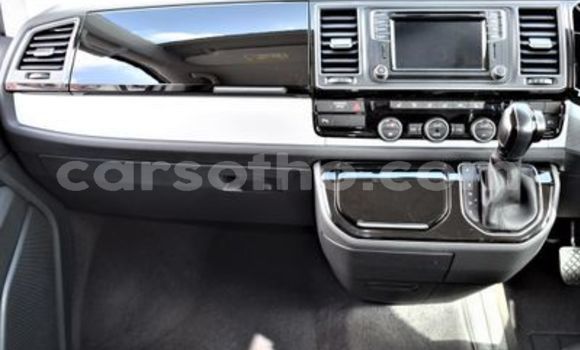 Acheter Occasion Voiture Volkswagen Karmann-Ghia Blanc à Maseru, Maseru Acheter Occasion Voiture Volkswagen Karmann-Ghia Blanc à Maseru, Maseru