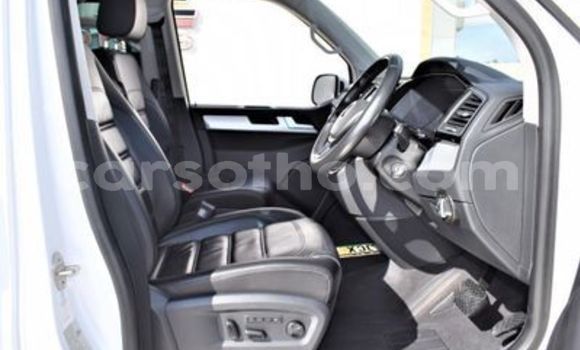 Acheter Occasion Voiture Volkswagen Karmann-Ghia Blanc à Maseru, Maseru Acheter Occasion Voiture Volkswagen Karmann-Ghia Blanc à Maseru, Maseru