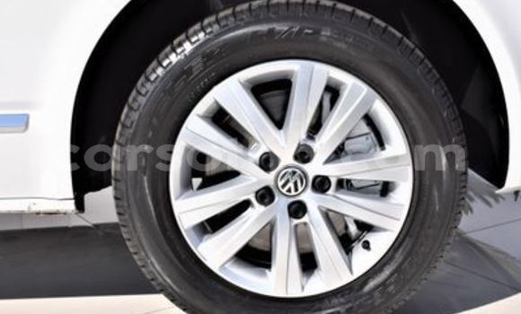 Acheter Occasion Voiture Volkswagen Karmann-Ghia Blanc à Maseru, Maseru Acheter Occasion Voiture Volkswagen Karmann-Ghia Blanc à Maseru, Maseru