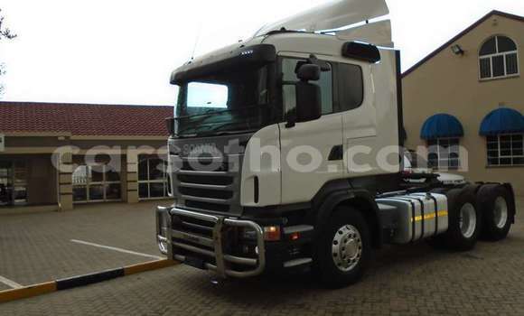 Sayi Na hannu Scania R420 White Babbar mota in Maputsoe a Leribe Sayi Na hannu Scania R420 White Babbar mota in Maputsoe a Leribe