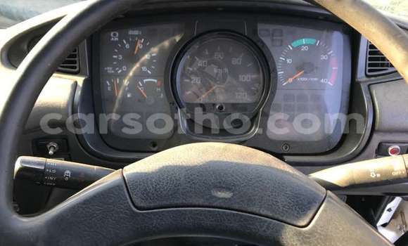 Acheter Occasion Utilitaire Nissan UD Blanc à Maputsoe, Leribe Acheter Occasion Utilitaire Nissan UD Blanc à Maputsoe, Leribe