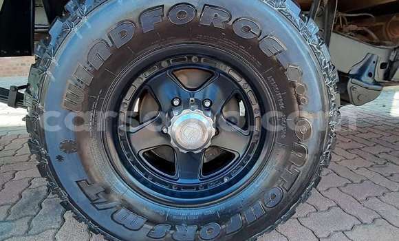 اشتري مستعمل Toyota Land Cruiser Beige سيارة في Mohale's Hoek في Mohale's Hoek اشتري مستعمل Toyota Land Cruiser Beige سيارة في Mohale's Hoek في Mohale's Hoek