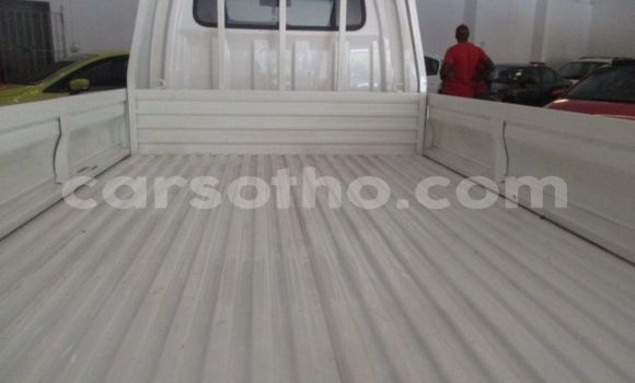 Buy Used Hyundai H200 White Truck in Maseru in Maseru Buy Used Hyundai H200 White Truck in Maseru in Maseru