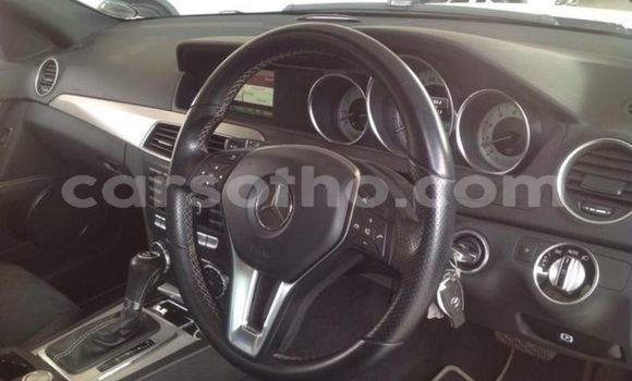 Buy Used Mercedes-Benz C-klasse White Car in Maseru in Maseru Buy Used Mercedes-Benz C-klasse White Car in Maseru in Maseru