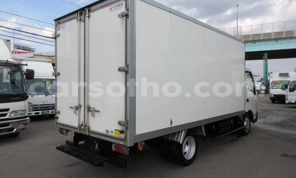 اشتري مستعمل Toyota Dyna White سيارة في Butha–Buthe في Thaba-Tseka اشتري مستعمل Toyota Dyna White سيارة في Butha–Buthe في Thaba-Tseka