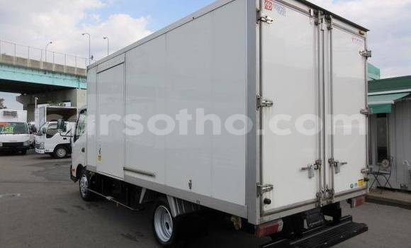 اشتري مستعمل Toyota Dyna White سيارة في Butha–Buthe في Thaba-Tseka اشتري مستعمل Toyota Dyna White سيارة في Butha–Buthe في Thaba-Tseka