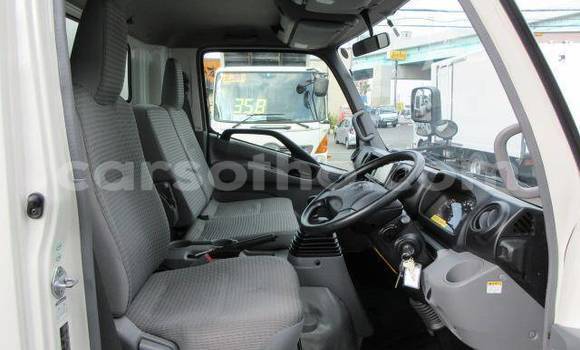 اشتري مستعمل Toyota Dyna White سيارة في Butha–Buthe في Thaba-Tseka اشتري مستعمل Toyota Dyna White سيارة في Butha–Buthe في Thaba-Tseka