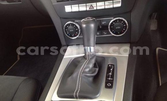 Buy Used Mercedes-Benz C-klasse White Car in Maseru in Maseru Buy Used Mercedes-Benz C-klasse White Car in Maseru in Maseru