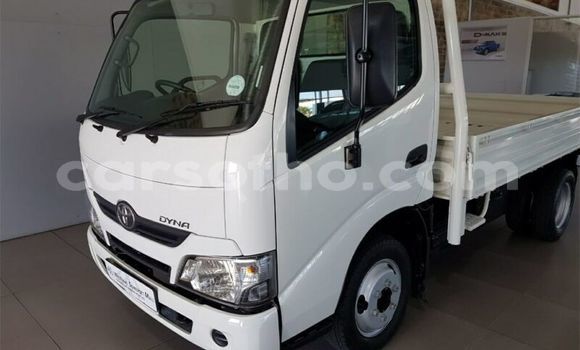 اشتري مستعمل Toyota Dyna White سيارة في Butha–Buthe في Thaba-Tseka اشتري مستعمل Toyota Dyna White سيارة في Butha–Buthe في Thaba-Tseka