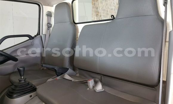 اشتري مستعمل Toyota Dyna White سيارة في Butha–Buthe في Thaba-Tseka اشتري مستعمل Toyota Dyna White سيارة في Butha–Buthe في Thaba-Tseka