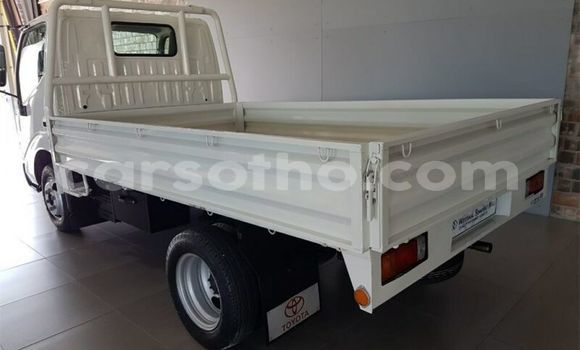 اشتري مستعمل Toyota Dyna White سيارة في Butha–Buthe في Thaba-Tseka اشتري مستعمل Toyota Dyna White سيارة في Butha–Buthe في Thaba-Tseka
