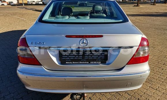 Sayi Na hannu Mercedes-Benz E-klasse AMG Silver Mota in Butha–Buthe a Thaba-Tseka Sayi Na hannu Mercedes-Benz E-klasse AMG Silver Mota in Butha–Buthe a Thaba-Tseka