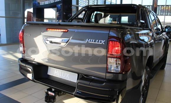 Buy Used Toyota Hilux Silver Car in Maseru in Maseru Buy Used Toyota Hilux Silver Car in Maseru in Maseru