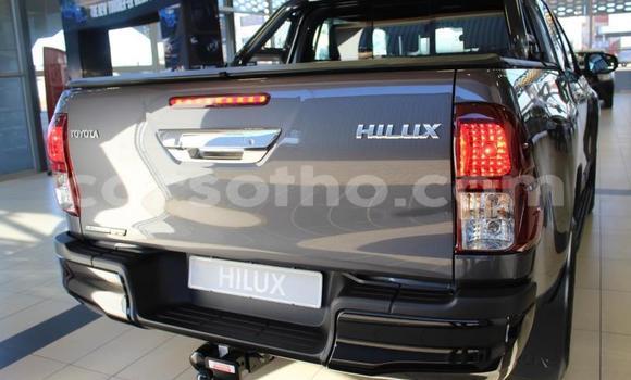 Buy Used Toyota Hilux Silver Car in Maseru in Maseru Buy Used Toyota Hilux Silver Car in Maseru in Maseru