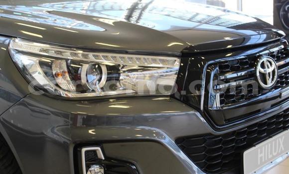 Buy Used Toyota Hilux Silver Car in Maseru in Maseru Buy Used Toyota Hilux Silver Car in Maseru in Maseru