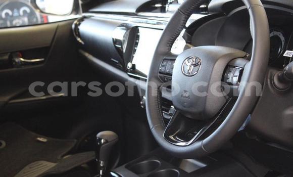 Buy Used Toyota Hilux Silver Car in Maseru in Maseru Buy Used Toyota Hilux Silver Car in Maseru in Maseru