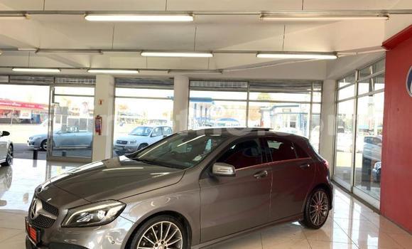 Acheter Occasion Voiture Mercedes-Benz A–Class Marron à Maseru, Maseru Acheter Occasion Voiture Mercedes-Benz A–Class Marron à Maseru, Maseru