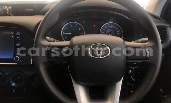 Buy Used Toyota Hilux White Car in Butha Buthe in Butha-Buthe Buy Used Toyota Hilux White Car in Butha Buthe in Butha-Buthe